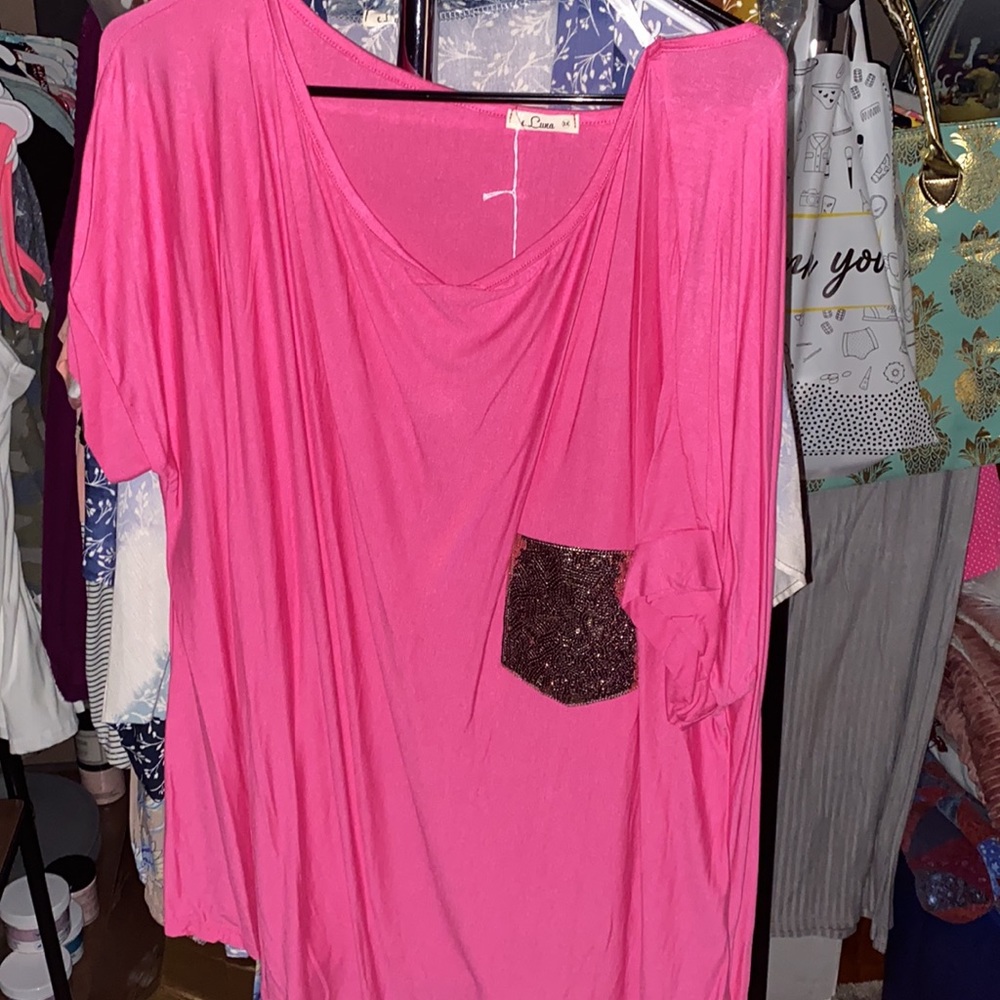 E.Luna Pink Top with Sequin Pocket - Picture 5 of 6